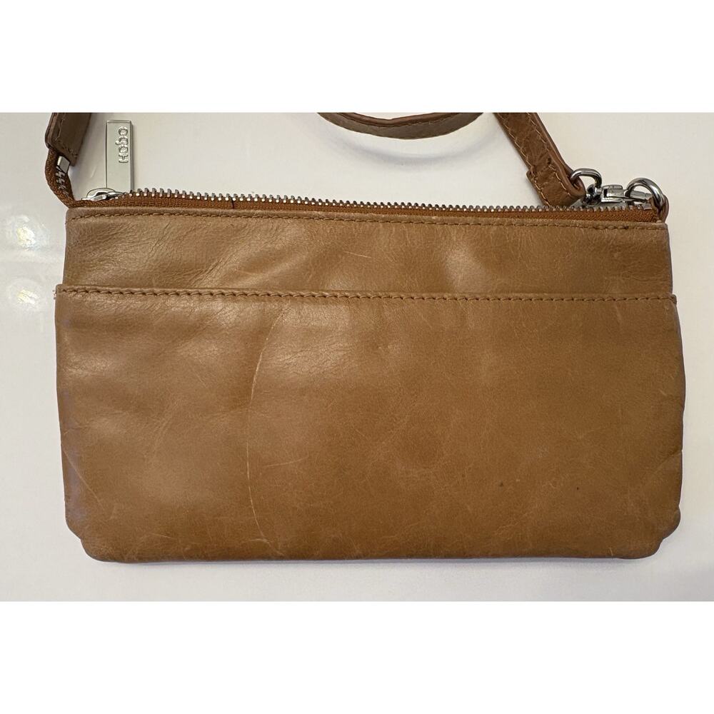 Hobo The Original 'Everly' Cow Leather 3-Zipper Wristlet Small Purse Caramel/Tan - Picture 7 of 14
